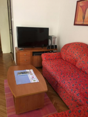 Garden Apartment  Будва